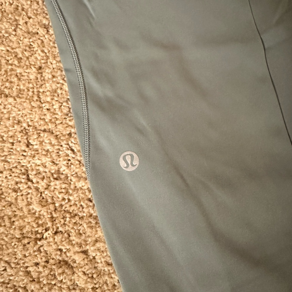 Lululemon Gray/Green Leggings